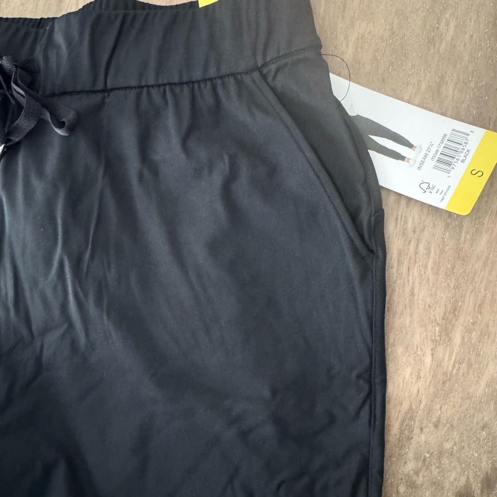 Joggers Women’s Small - Picture 8 of 8